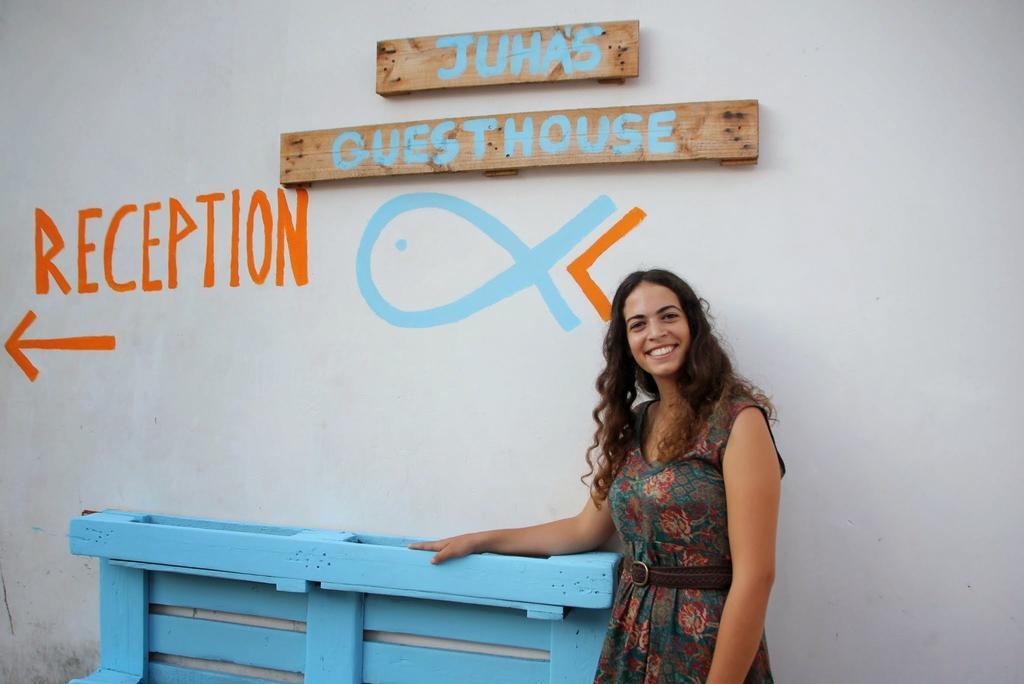 Juha'S Guesthouse - Zarqa Bay Jisr ez Zarqa Ngoại thất bức ảnh