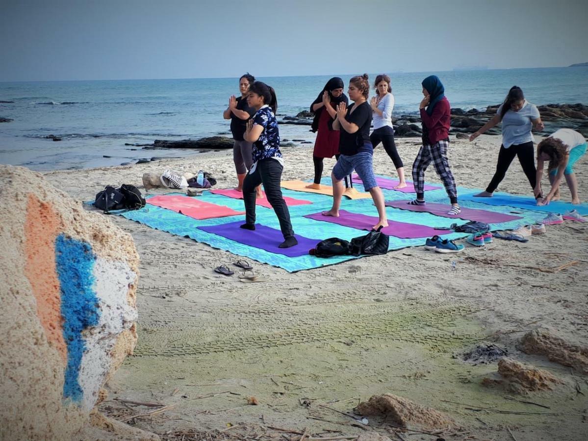 Juha'S Guesthouse - Zarqa Bay Jisr ez Zarqa Ngoại thất bức ảnh